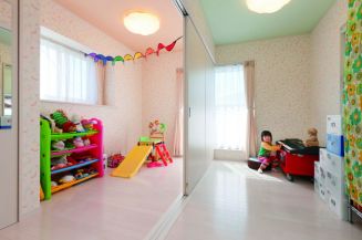 将来人数が増えることを考えて、子ども部屋は最初から間仕切りを設置。